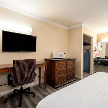 Sea Rock Inn - Los Angeles Гардина Экстерьер фото